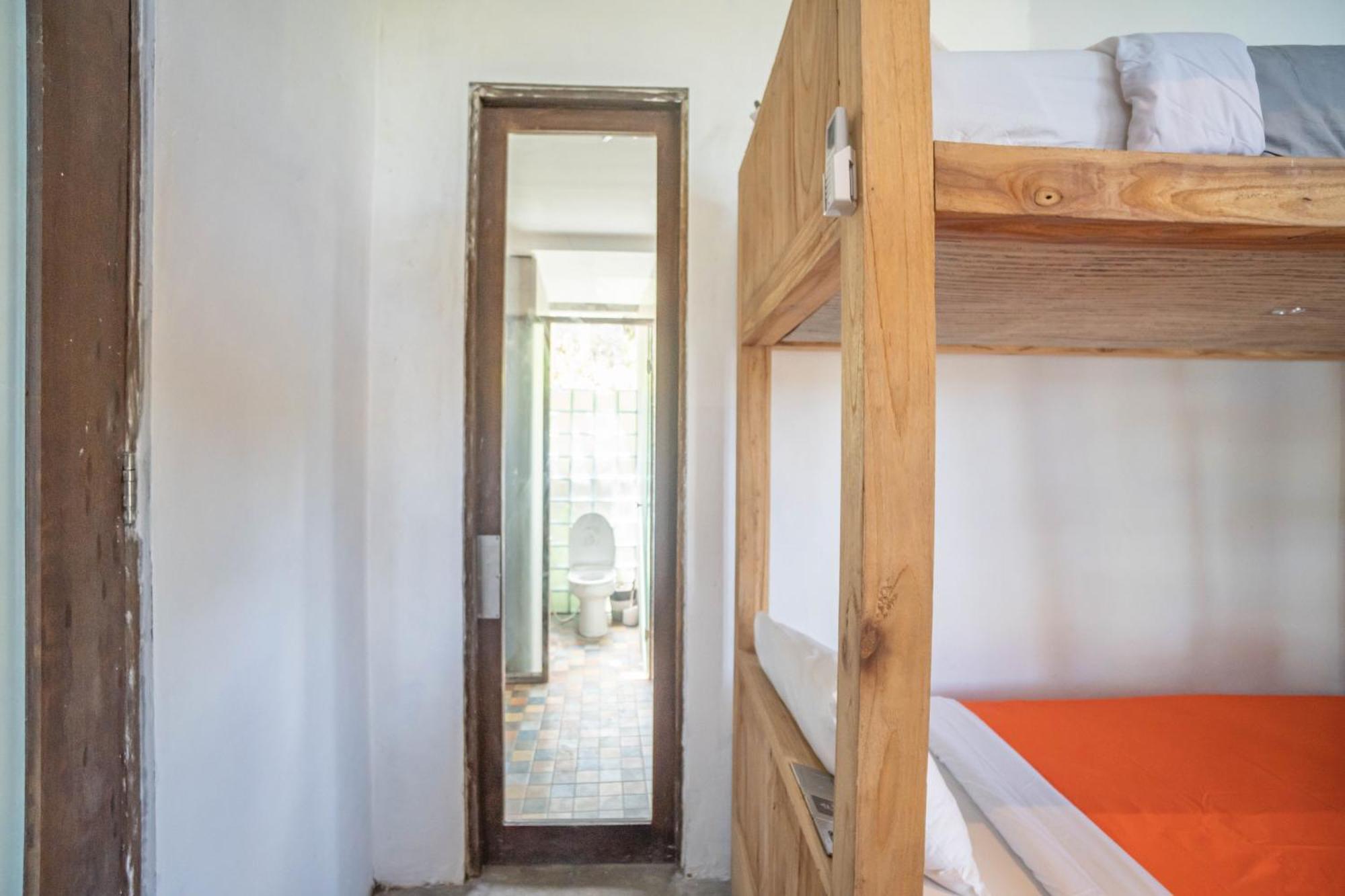 Bong Hostel Nusa Lembongan Экстерьер фото