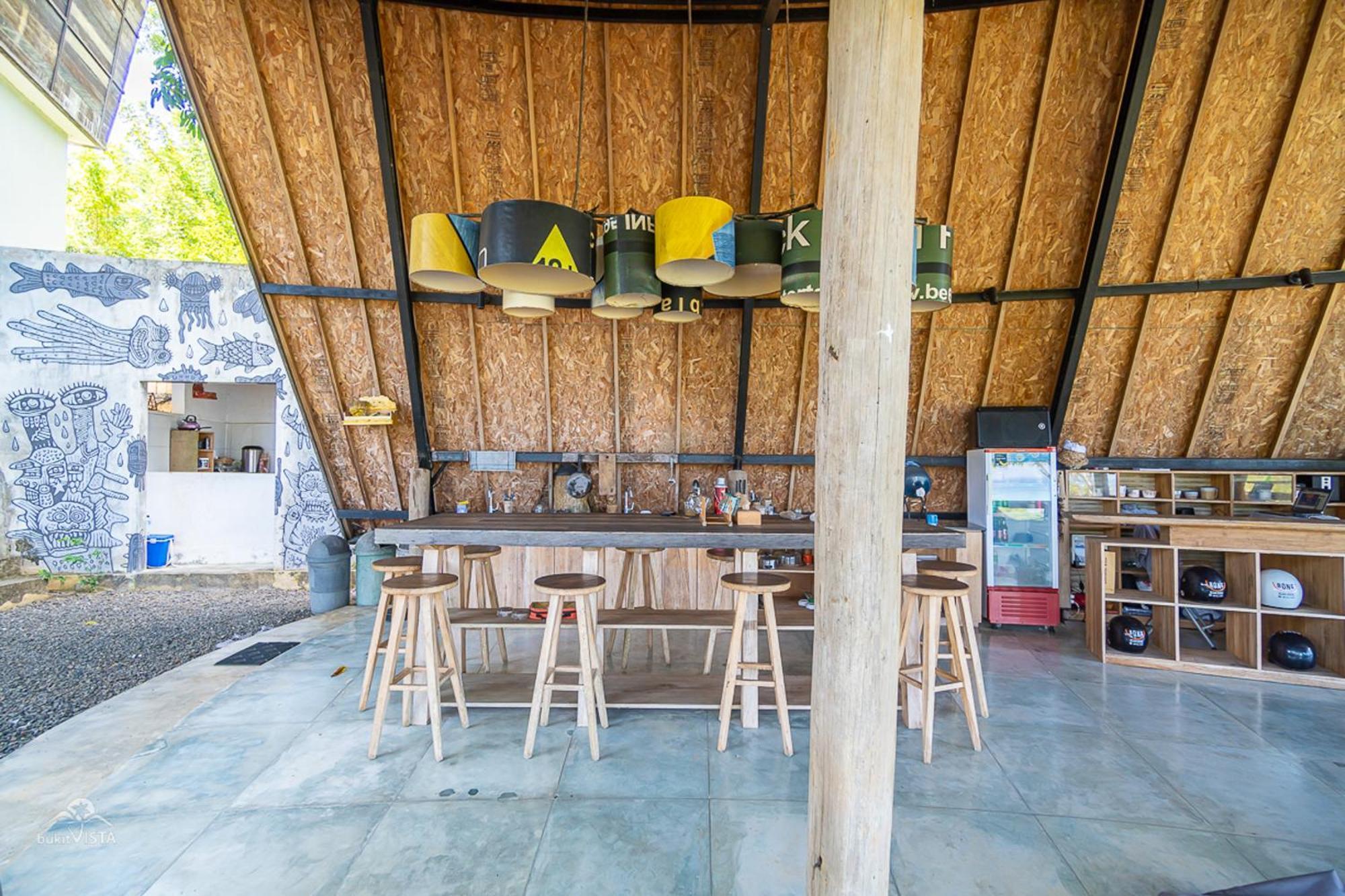 Bong Hostel Nusa Lembongan Экстерьер фото