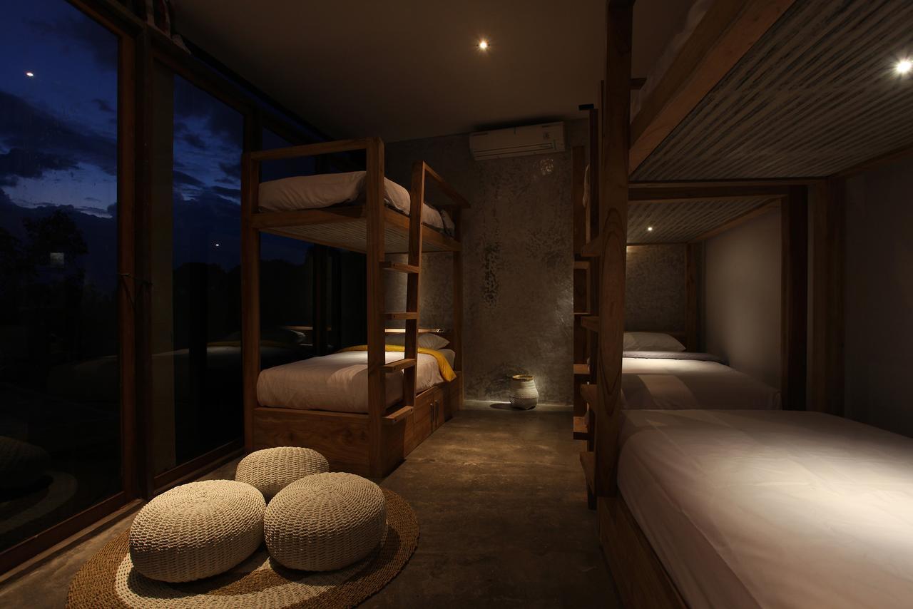 Bong Hostel Nusa Lembongan Экстерьер фото